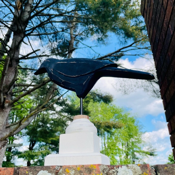 Wooden Crow Pedestal, Large - Picture 10 of 13